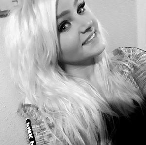 Meet your Posher, Brittany